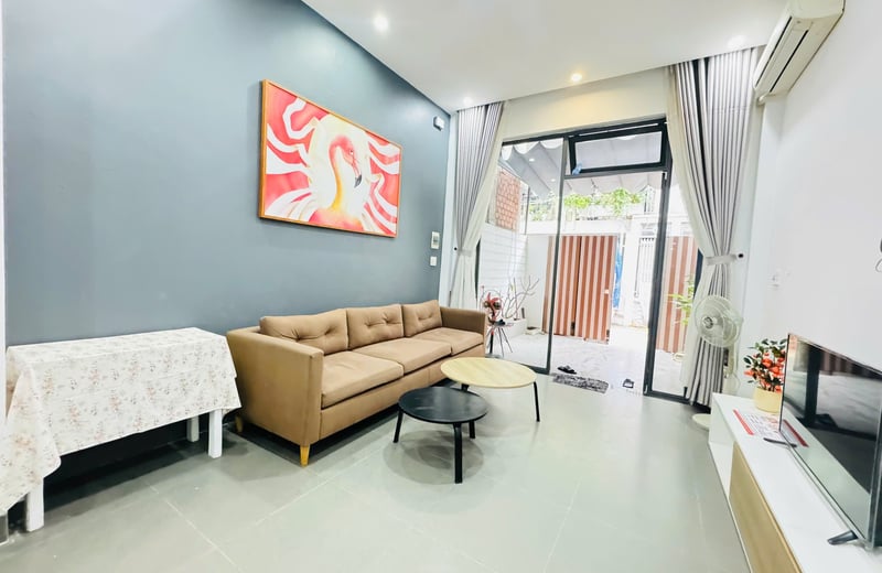 Rent of a bright, furnished house, Hai Chau, Da Nang, Vietnam