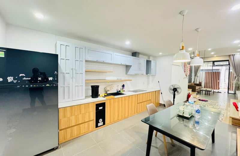 Rent of a bright, furnished house, Hai Chau, Da Nang, Vietnam