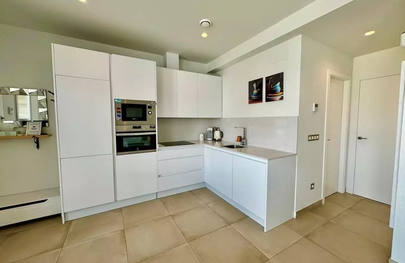 Аренда квартиры в Аликанте, Испания – 40 м², 2 спальни