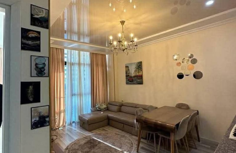 Аренда уютной квартиры с одной спальней, 55 м², центр, Батуми, Грузия