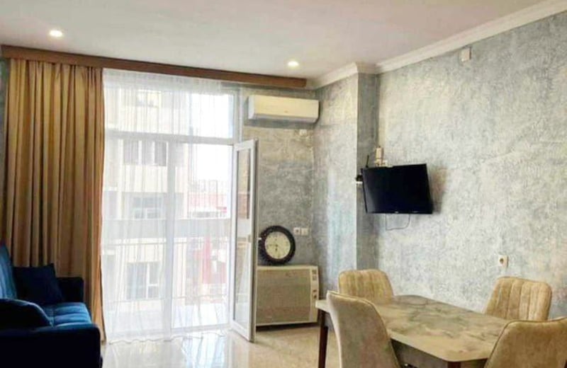 Аренда просторной меблированной квартиры 50 м² с отдельной спальней, Батуми, Грузия