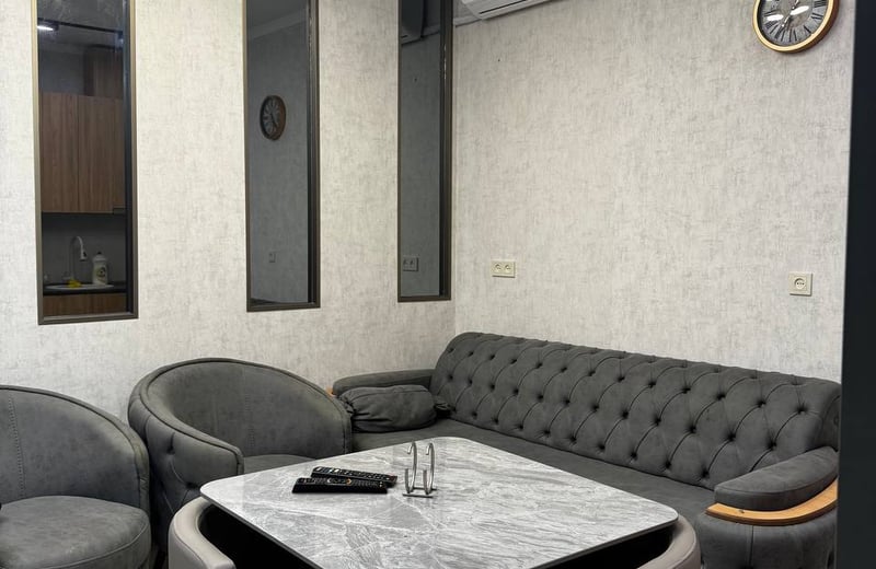 Location d’un appartement confortable et meublé avec une chambre, 35 m², Batoumi, Géorgie