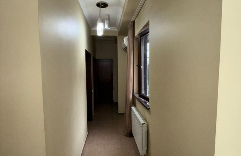 Alquiler de casa cómoda, Batumi, Georgia