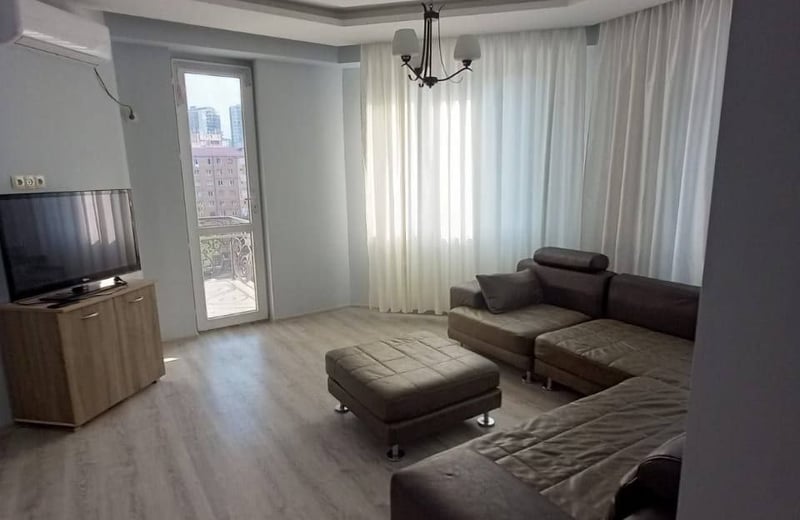 Location appartement confortable meublé, 54 m², Batumi, Géorgie