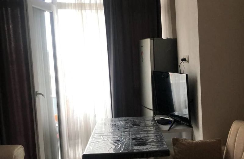 Location appartement confortable, meublé, 40 м², Batumi, Géorgie