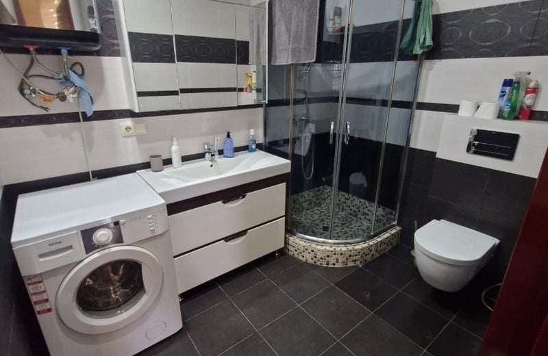 Alquiler de apartamento limpio y luminoso, 60 m², Batumi, Georgia