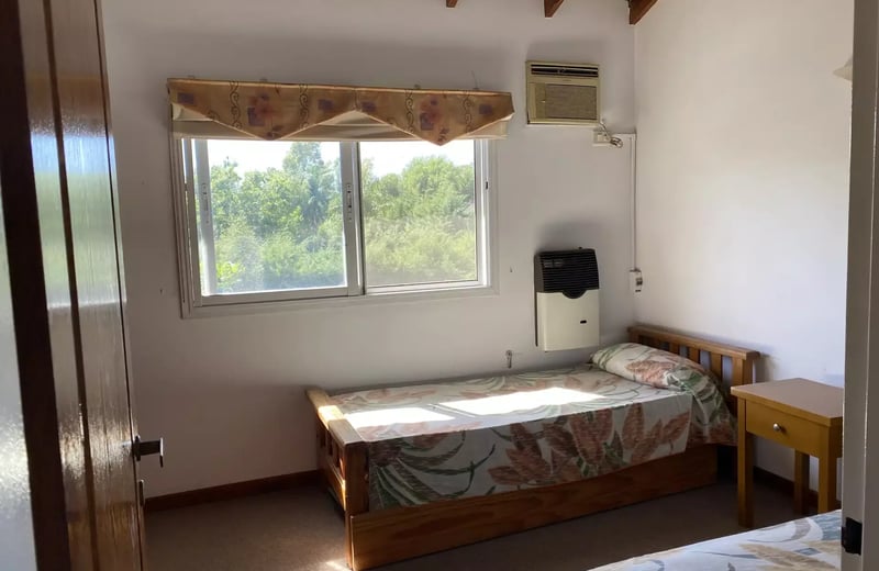 House with swimming pool for rent in the suburbs of Buenos Aires