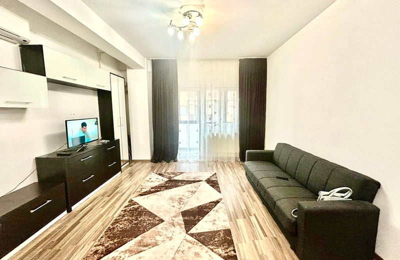 Аренда двухкомнатной квартиры с балконом, 50 м², Бухарест, сектор 6, Румыния