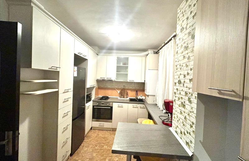 Alquiler de un acogedor, amueblado apartamento de 3 habitaciones, 65 m², Bucarest, Rumanía