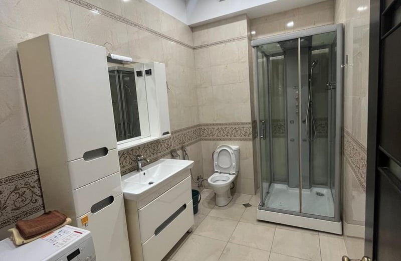 Alquiler de apartamento espacioso, elegante, 147 m², Batumi, Georgia