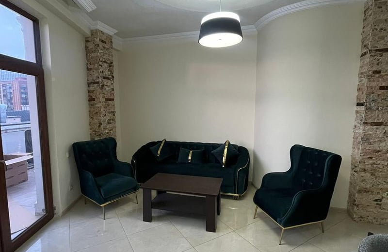 Alquiler de apartamento espacioso, elegante, 147 m², Batumi, Georgia