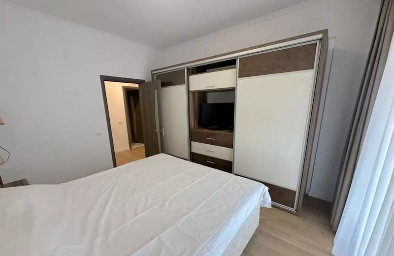Location longue durée d’un appartement, 69 m², dans le quartier Campus – Université Ovidius, Constanța, Roumanie