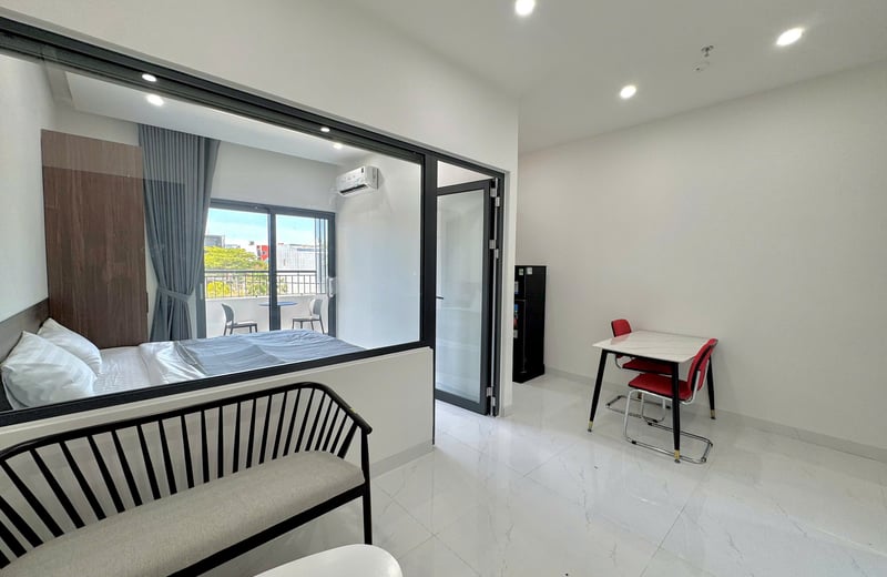 Furnished 1-bedroom apartment rental with amazing sea and mountain views, Da Nang, Vietnam