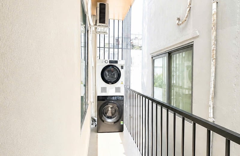 Bright, furnished 50 m² apartment for rent near the beach, Da Nang, Vietnam