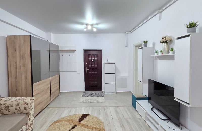 Alquiler de cómodo apartamento de 2 habitaciones 57 m², Sector 6, Bucarest, Rumanía