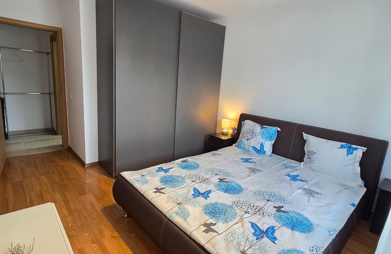 Miete einer guten, möblierten Zweizimmerwohnung, Sektor 6, Bukarest, Rumänien