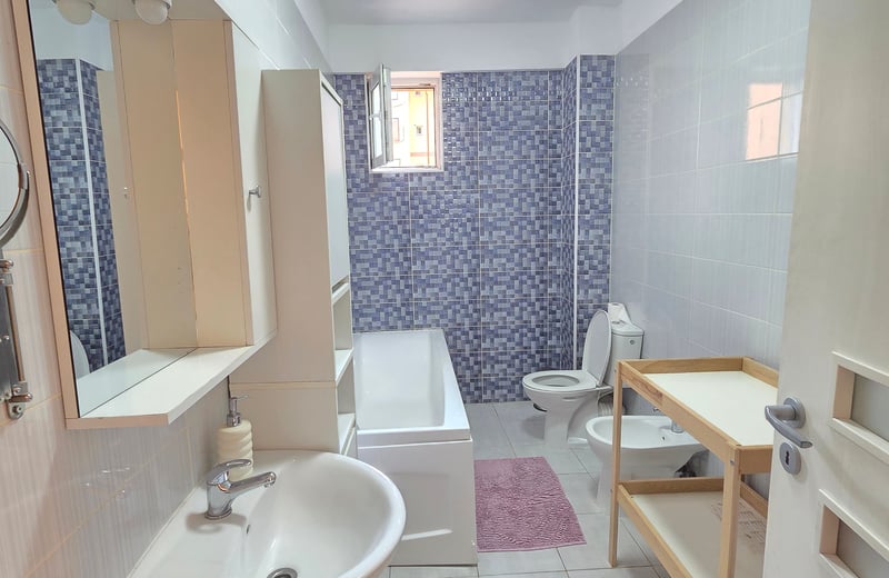 Appartement cosy et meublé à louer, Bucarest, Roumanie