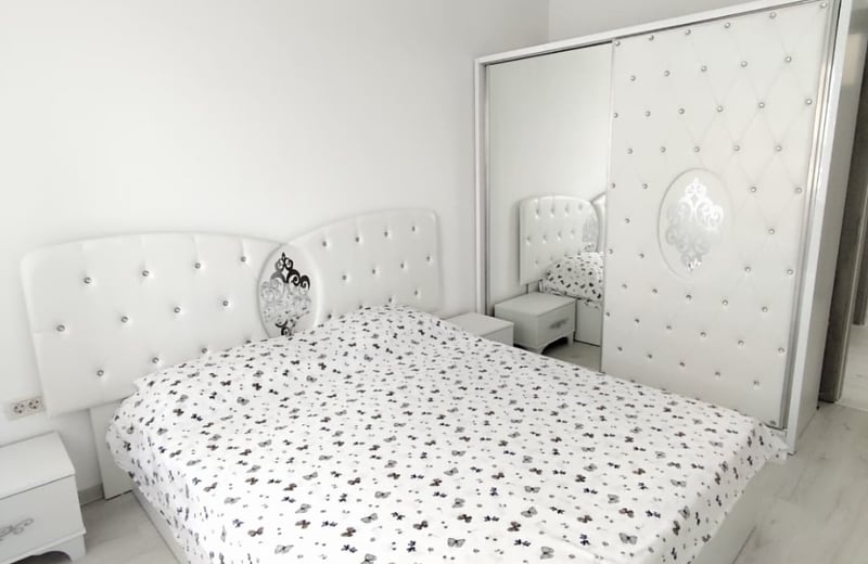 Modern, furnished 45 m² apartment rental, Bucharest, Romania