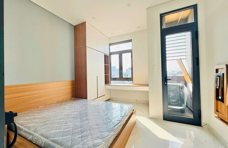 Alquiler de un apartamento a estrenar con un amplio balcón, Lien Chieu, Da Nang, Vietnam