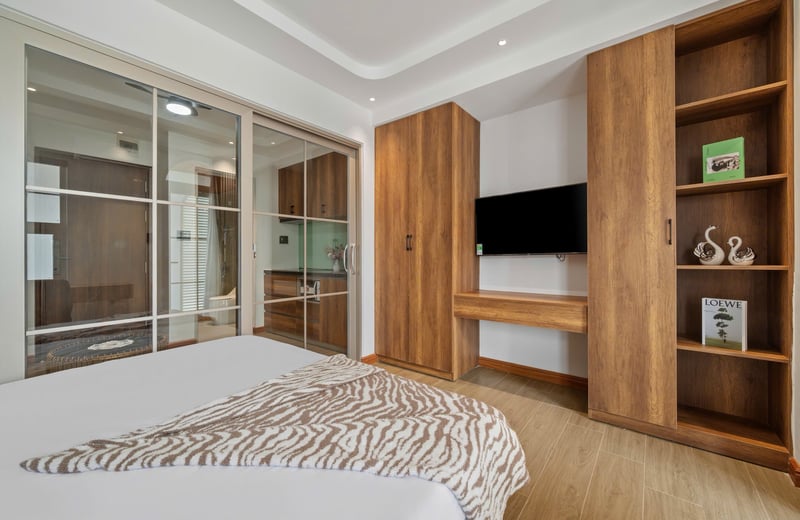 Аренда современной и светлой квартиры у пляжа, Дананг, Вьетнам