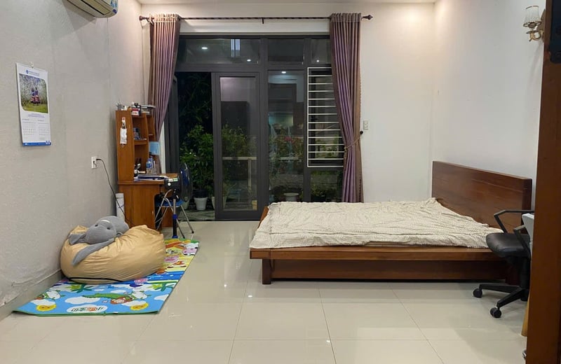 Rent a spacious, comfortable house near the beach, Da Nang, Vietnam