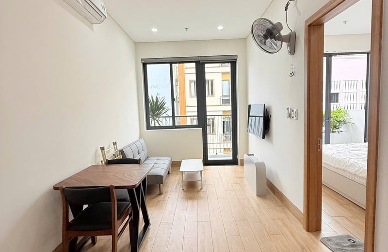 Modern, bright apartment near the beach for rent, Da Nang, Vietnam