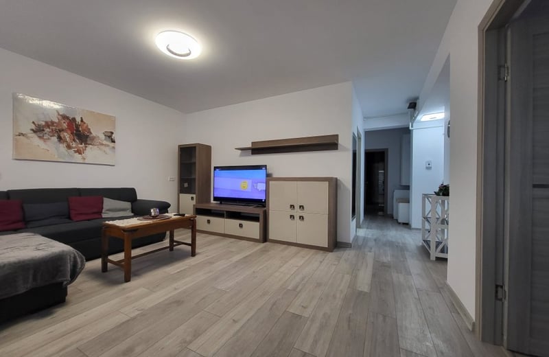 Alquiler de apartamento nuevo, moderno, Constanta, Rumania