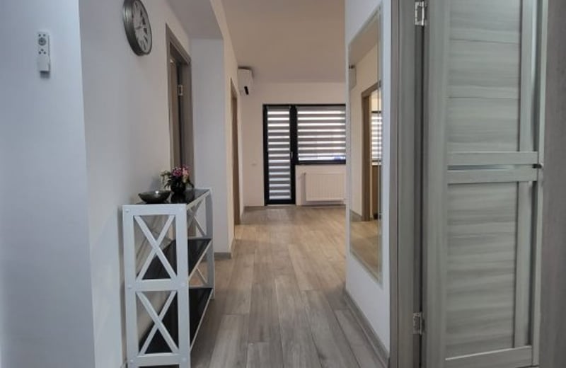 Alquiler de apartamento nuevo, moderno, Constanta, Rumania