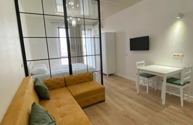 Se alquila apartamento acogedor y cómodo de 38 m², Batumi