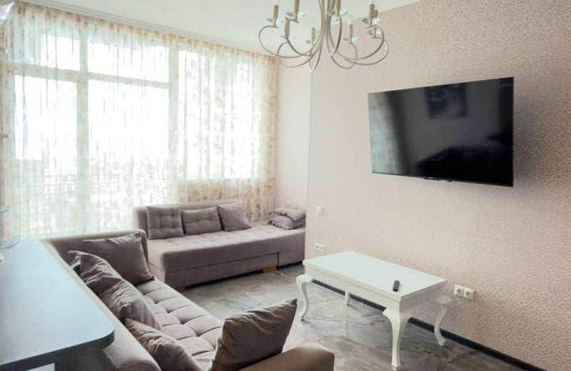 Appartement spacieux et lumineux 75m² à louer, Batoumi, Géorgie