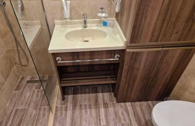 Modernes luxuriöses Studio zur Miete, Batumi, Georgien