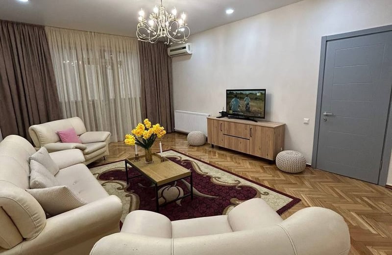 Geräumige Wohnung 100m² zur Miete, Batumi, Georgien