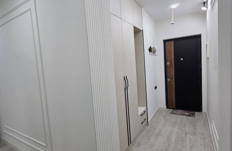 Appartement moderne et spacieux 85m² à louer, Batoumi, Géorgie