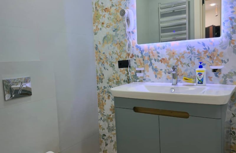 Appartement moderne et spacieux 85m² à louer, Batoumi, Géorgie