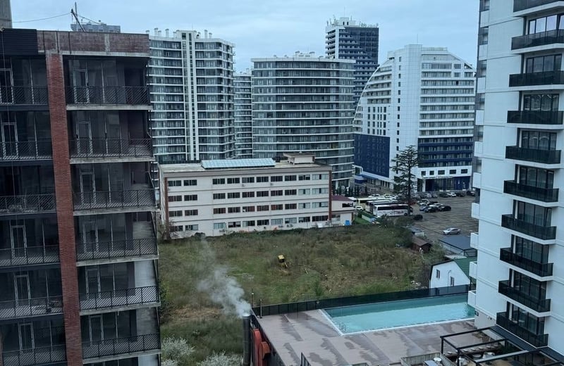 Аренда комфортной меблированной квартиры 50м² с видом на море, Батуми, Грузия