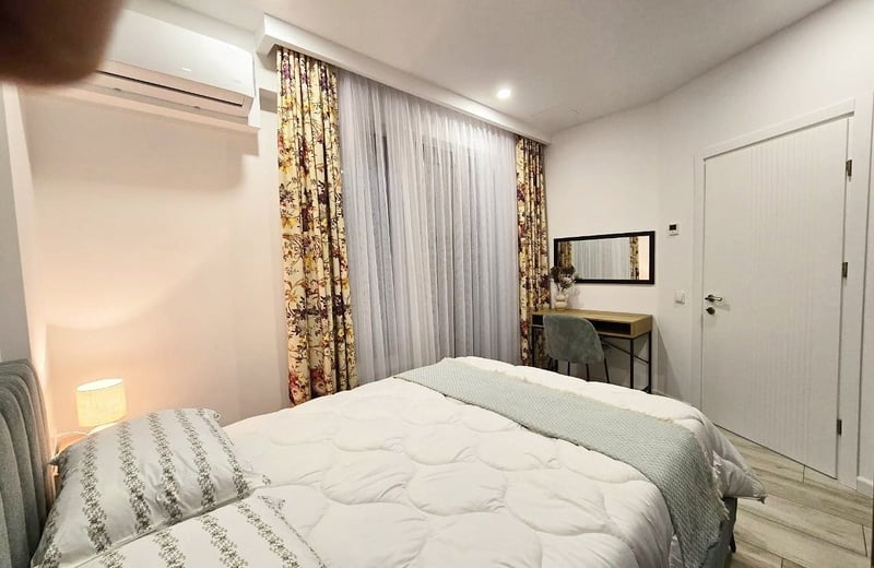 Moderne Wohnung 64m² im Stadtzentrum Altstadt von Batumi zu vermieten