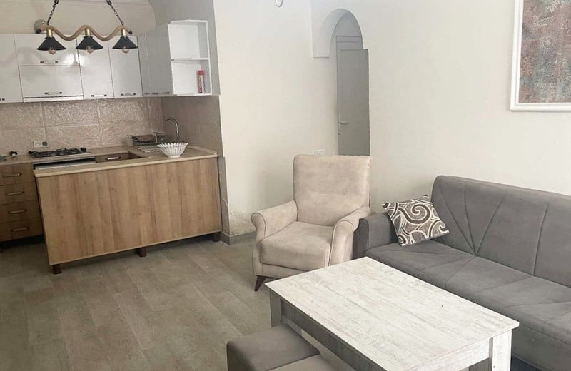 Сдаётся в аренду меблированная квартира (55м²) в частном доме, Батуми, Грузия