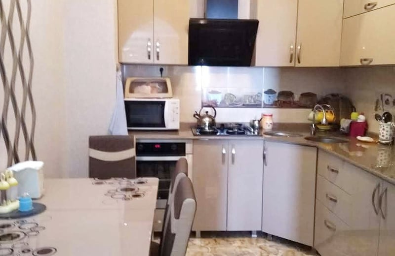 Долгосрочная аренда просторной квартиры 100 м² с видом на горы и море, Батуми, Грузия