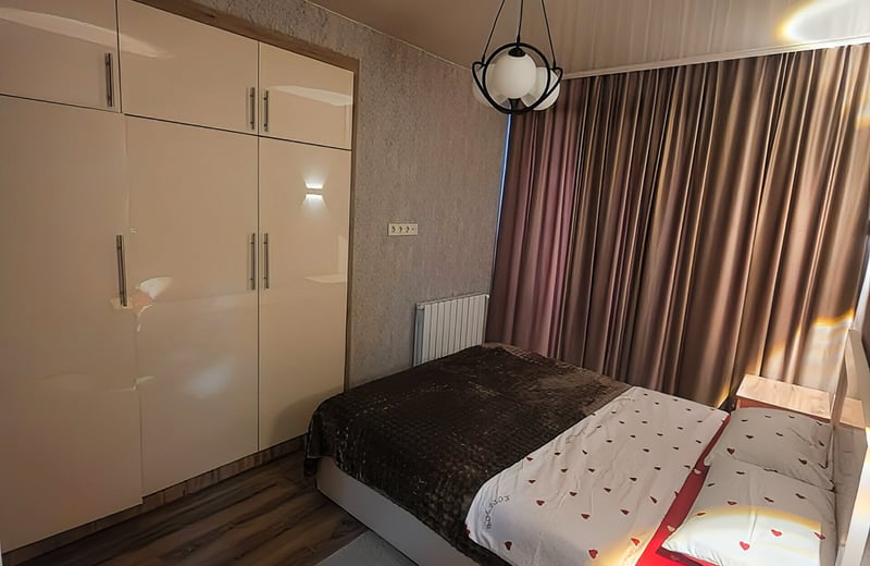 Apartamento moderno y amueblado de 2 habitaciones, 50 m², en Calligraphy Towers, Batumi, Georgia