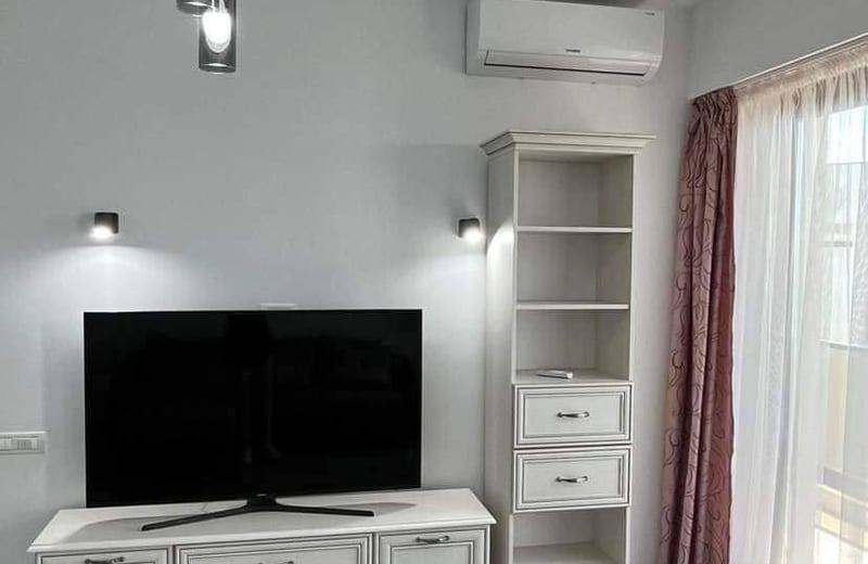 Rent of comfortable 2-room apartments, 50 m², with a lake view, Mamaia, Constanța, Romania