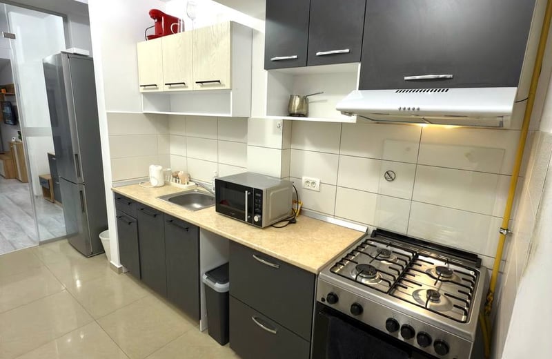 Rent of a comfortable 3-room apartment, Bucharest, Sector 6, Romania