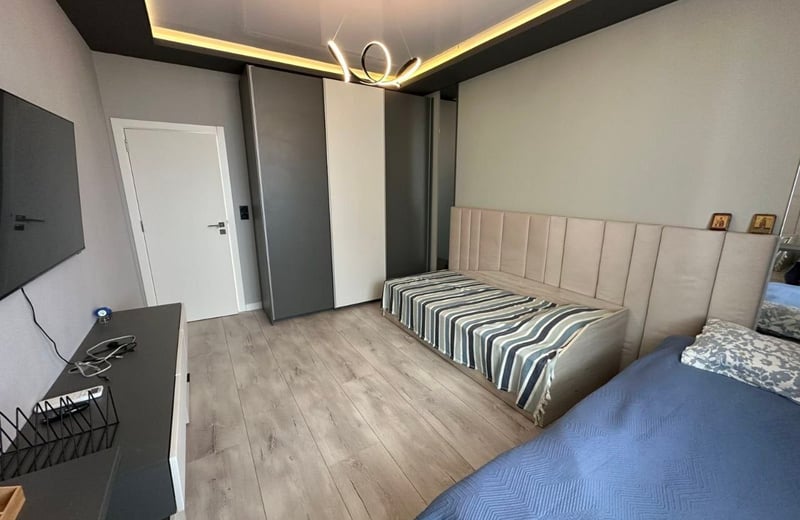 Rent of a luxury 3-room apartment, Briz, Varna, Bulgaria