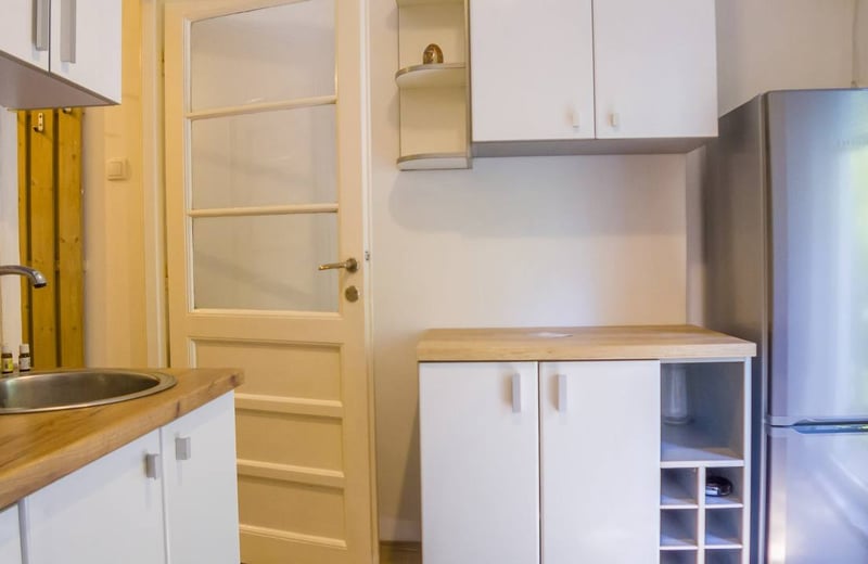 Miete einer hellen komfortablen 1-Zimmer-Wohnung, 32 m², nahe dem Stadtzentrum, Belgrad, Serbien