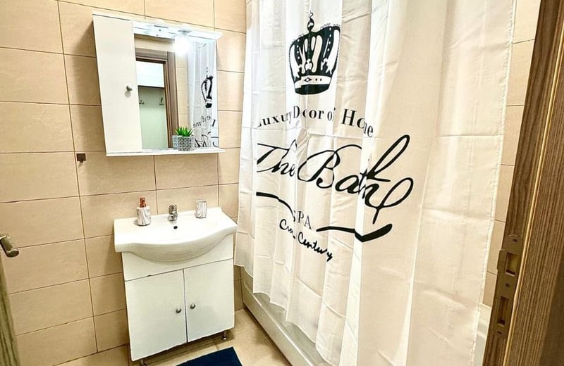 Rent of a comfortable 2-room apartment with a sea view, 55 m², Mamaia, Constanța, Romania