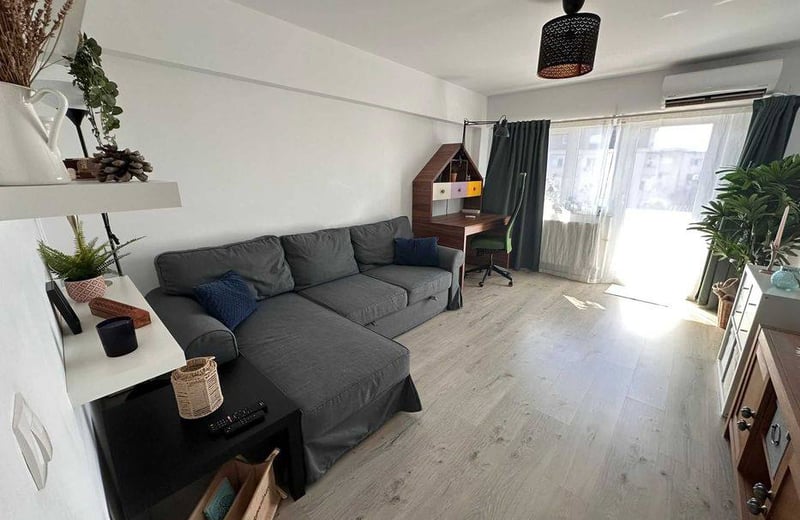 Rent of a comfortable furnished 2-room apartment, 52 m², Constanța, Romania