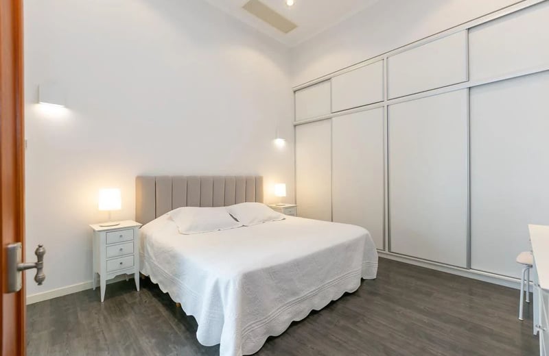 Rent of a spacious furnished 3-room duplex, 120 m², San Telmo, Buenos Aires, Argentina