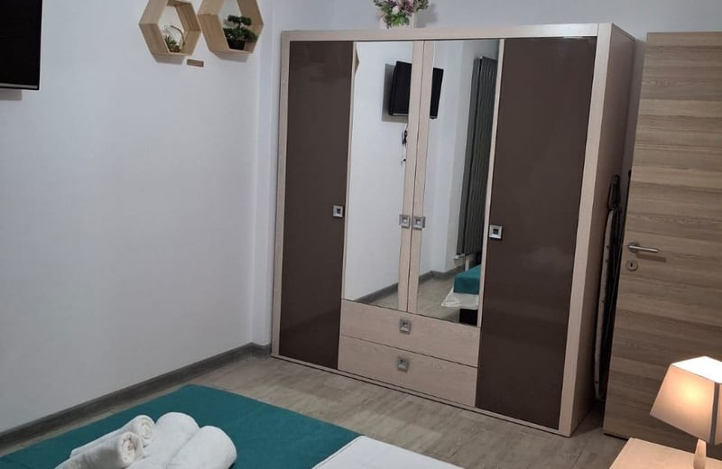 Alquiler de un apartamento espacioso de 2 habitaciones, 58 m², Mamaia Nord, Constanța, Rumanía