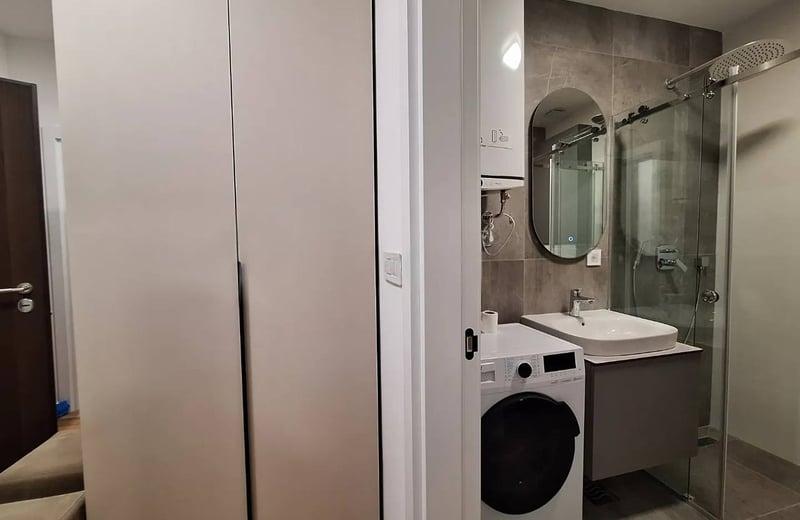 Rent of a new 2-room apartment, 50 m², opposite the riverfront, Zemun, Belgrade, Serbia