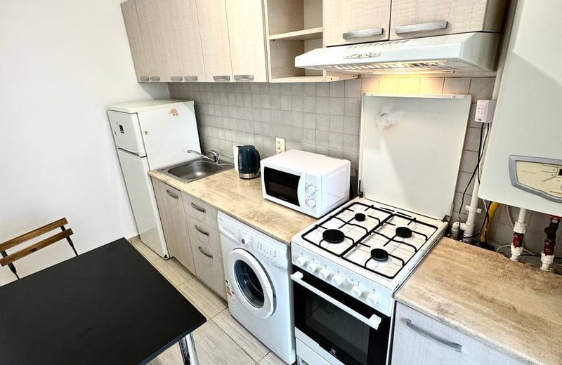 Rent of a comfortable 1-room apartment, 34 m², Bucharest, Sector 6, Romania