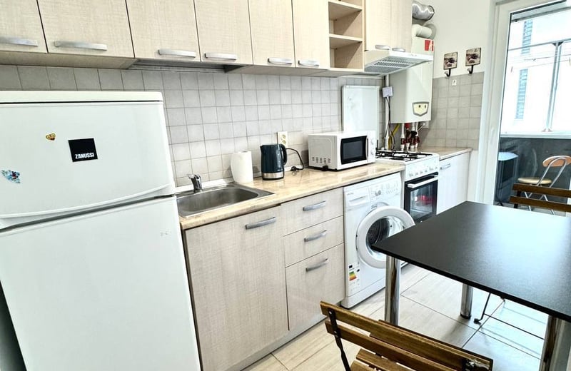 Rent of a comfortable 1-room apartment, 34 m², Bucharest, Sector 6, Romania